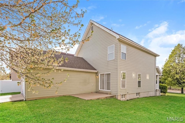 4007 Lafayette Ave, Saint Louis, MO 63110 - back of house featuring a patio