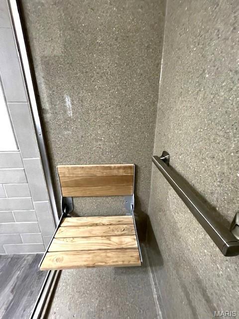 577 Schluersburg Rd, Augusta, MO 63332 - detailed view of tile walls and wood finished floors