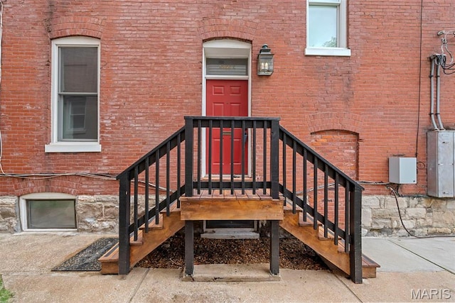 4366 W Pine Blvd Unit Cw, Saint Louis, MO 63108 - view of exterior entry featuring brick siding and electric panel