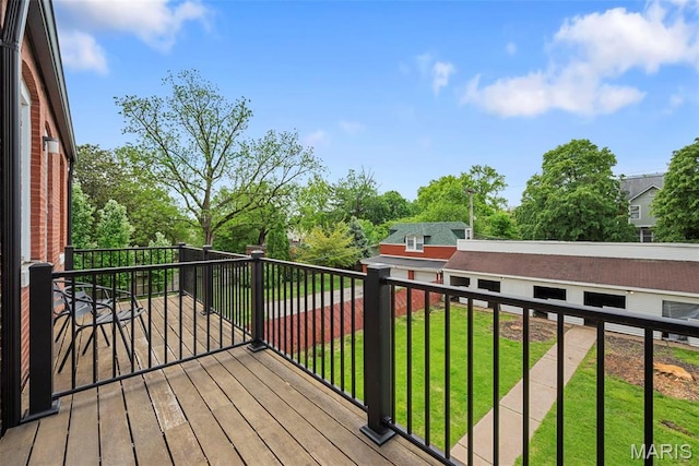 4366 W Pine Blvd Unit Cw, Saint Louis, MO 63108 - wooden terrace with a lawn