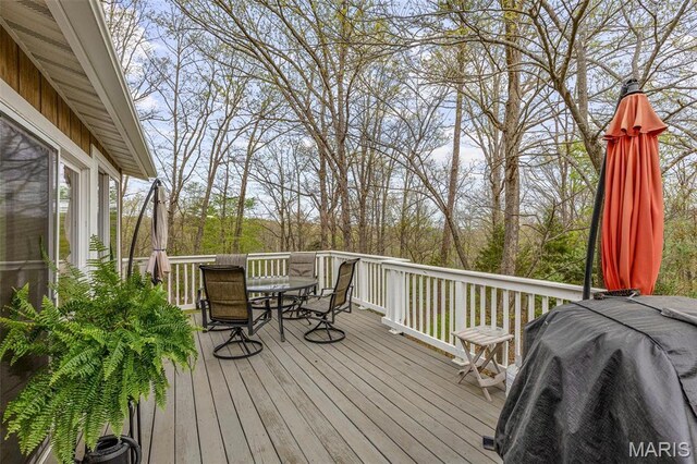 13219 Apache Point Dr, Saint Genevieve, MO 63670 - wooden terrace with outdoor dining area