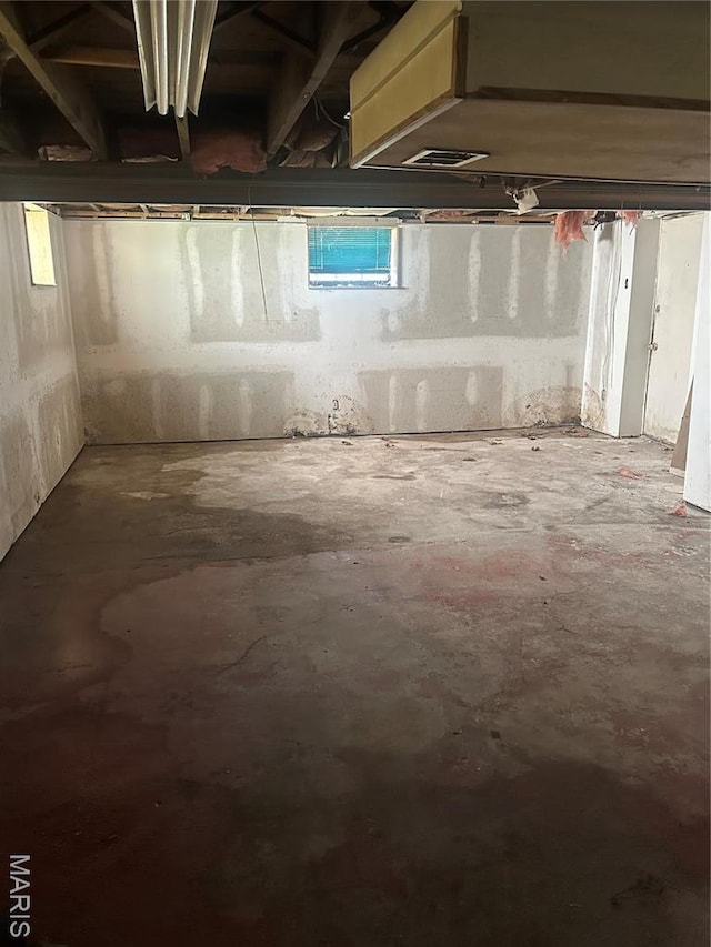 3460 Oakdale Ave, Saint Louis, MO 63121 - view of basement