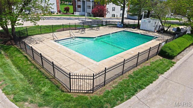 1912 Marine Terrace Dr Unit C, Saint Louis, MO 63146 - community pool featuring fence and a patio area