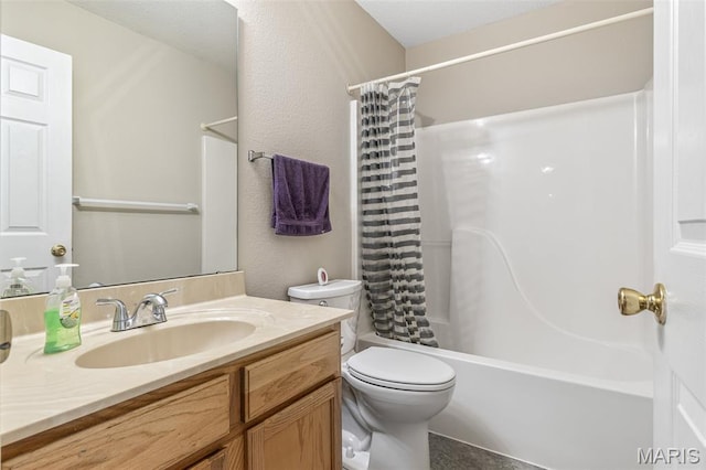 1421 N Woods Dr, Festus, MO 63028 - bathroom with vanity, toilet, and shower / bath combination with curtain