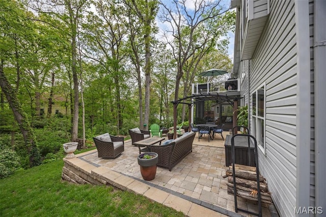 611 Woodchuck Ln, Lake St Louis, MO 63367 - view of patio / terrace featuring an outdoor hangout area and outdoor dining area