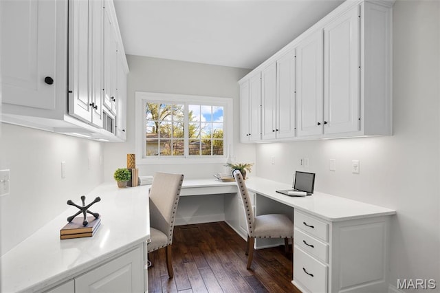 1264 Wilton Ln, Saint Louis, MO 63122 - home office featuring built in study area and dark wood-style floors