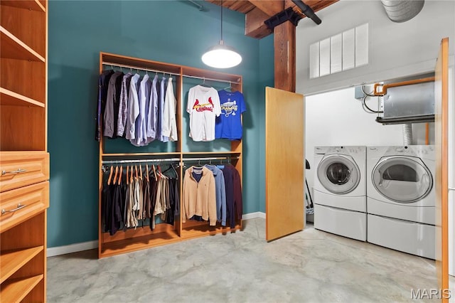 901 Washington Ave Unit 605, Saint Louis, MO 63101 - washroom with washer and clothes dryer