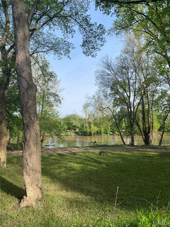 664 Woodward Ave, Robertsville, MO 63072