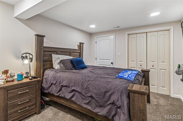 105 Shepherd Mountain Rd, Farmington, MO 63640 - carpeted bedroom with a closet and recessed lighting