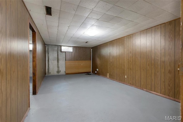 2126 Aristocrat Dr, Florissant, MO 63031 - finished basement with wood walls