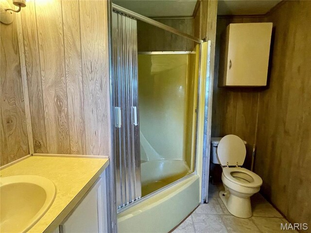 12678 Hyfield Rd, De Soto, MO 63020 - bathroom with vanity, toilet, and bath / shower combo with glass door