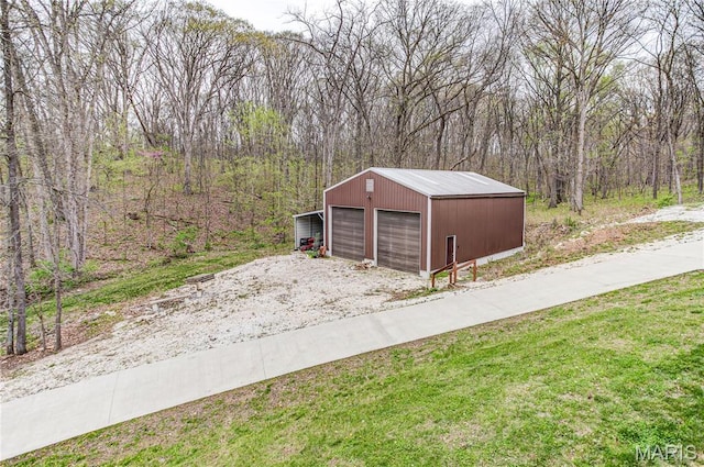 234 SE 350th St, Carrollton, IL 62016 - view of outdoor structure featuring an outdoor structure and a wooded view