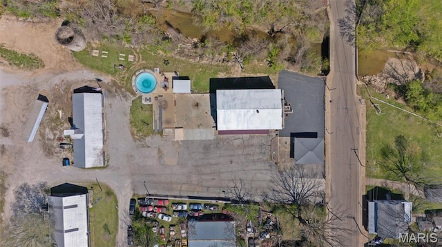 305 N Main St, Saint Genevieve, MO 63670 - aerial view of property's location with a pool