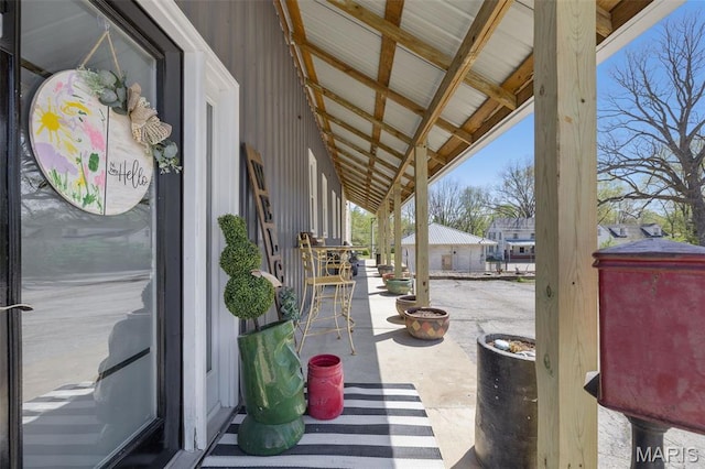 305 N Main St, Saint Genevieve, MO 63670 - view of patio / terrace with covered porch