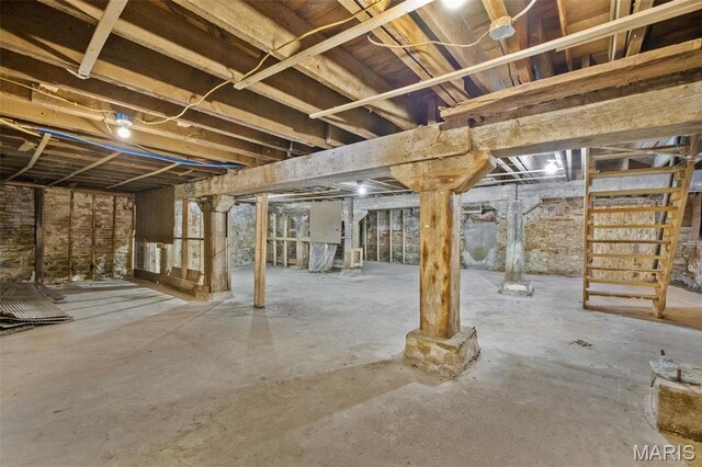 305 N Main St, Saint Genevieve, MO 63670 - view of unfinished basement