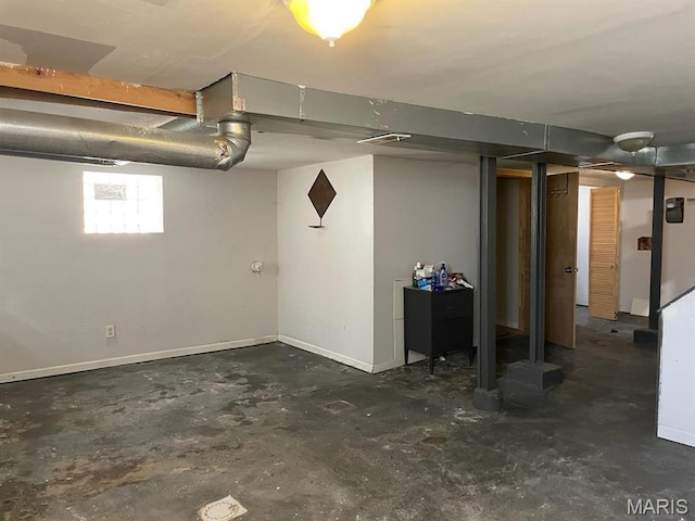 4972 Thekla Ave, Saint Louis, MO 63115 - below grade area featuring baseboards