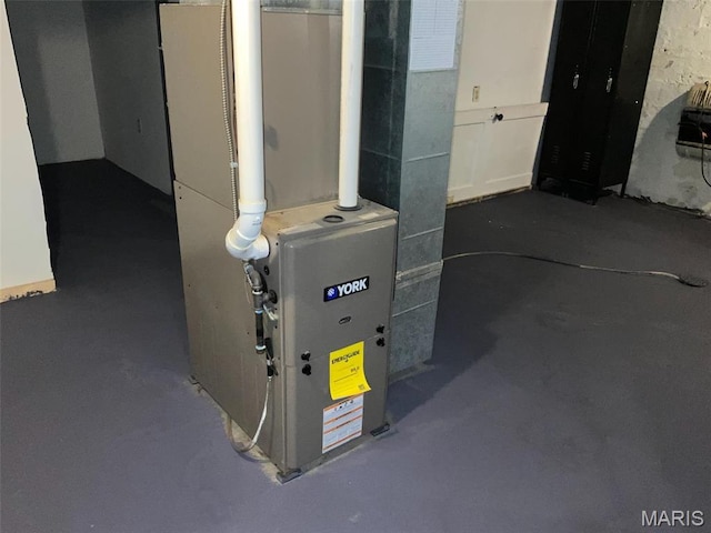 2538 Jerden Ave, Granite City, IL 62040 - utility room with heating unit