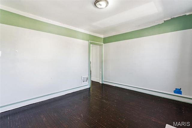 3125 Miami St, Saint Louis, MO 63118 - unfurnished room with wood finished floors and baseboards