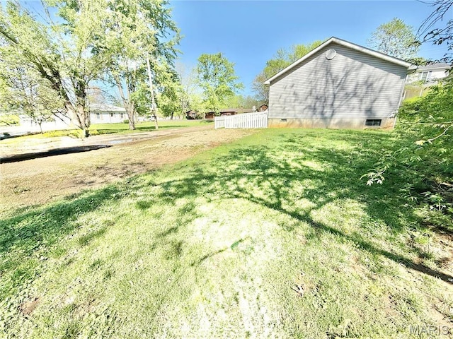 113 N Long St, Bonne Terre, MO 63628 - view of green lawn