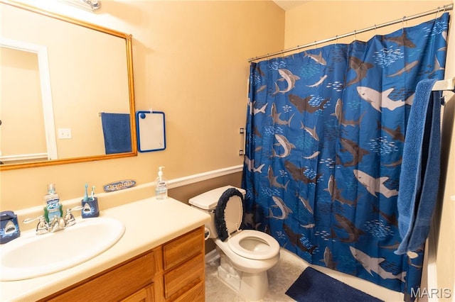 16910 Lawrence Dr, Saint Robert, MO 65584 - full bathroom featuring vanity and a shower with shower curtain