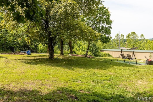 16910 Lawrence Dr, Saint Robert, MO 65584 - view of green lawn
