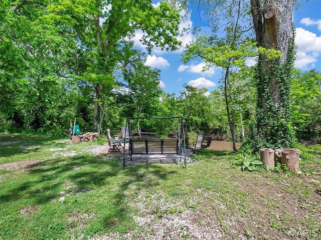 2822 State Rd W, Eureka, MO 63025 - view of green lawn