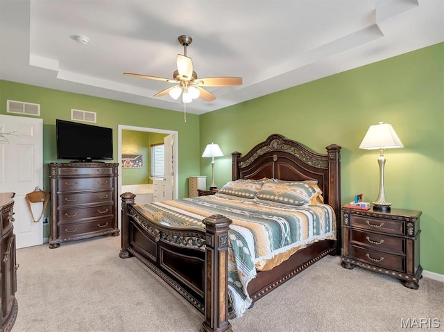 535 Vista Hills Ct, Eureka, MO 63025 - bedroom featuring carpet floors, a raised ceiling, a ceiling fan, and ensuite bathroom