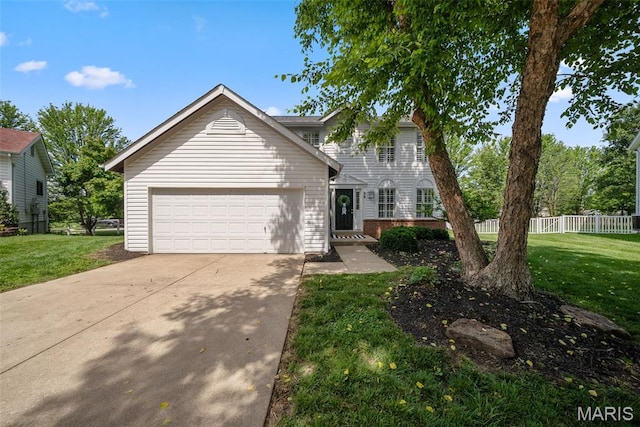 35 Heatherwood Ct, Ofallon, MO 63368 - traditional home with concrete driveway and an attached garage