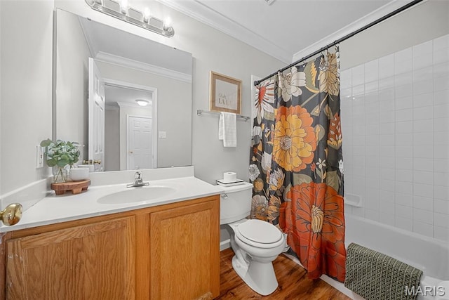 35 Heatherwood Ct, Ofallon, MO 63368 - bathroom with crown molding, vanity, wood finished floors, and shower / tub combo