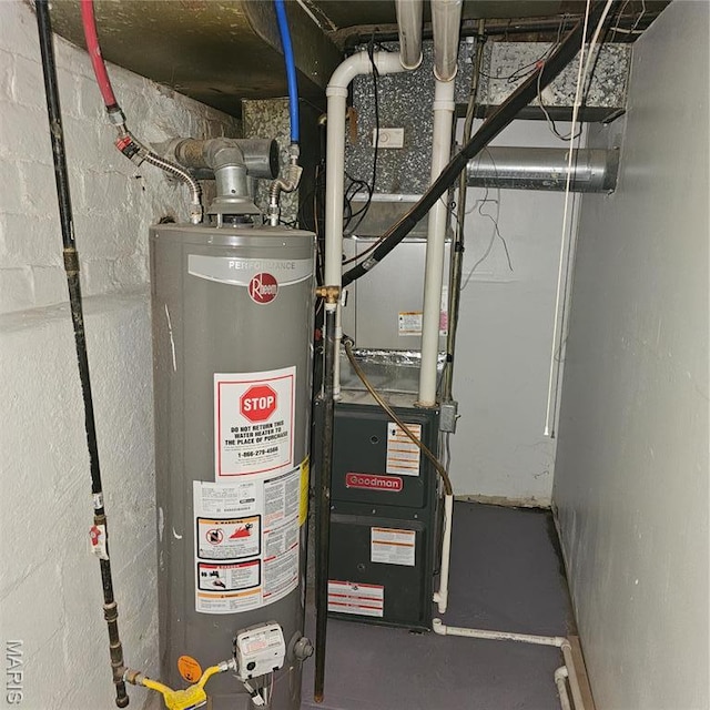 6336 Laura Ave, Saint Louis, MO 63136 - utilities with water heater