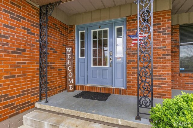 1304 Napoleon Dr, Bonne Terre, MO 63628 - entrance to property featuring brick siding
