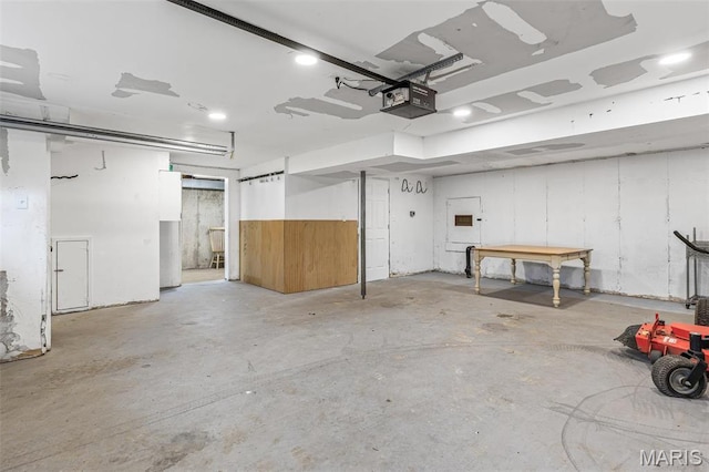 1304 Napoleon Dr, Bonne Terre, MO 63628 - garage featuring a garage door opener