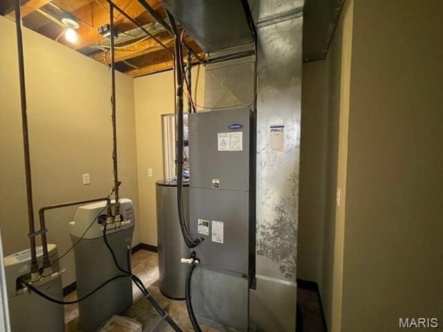 11 Summers Dr, Hawk Point, MO 63349 - utilities featuring water heater and heating unit