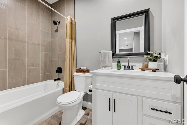 2034 Ann Ave, Saint Louis, MO 63104 - full bath featuring toilet, shower / tub combo with curtain, vanity, and baseboards