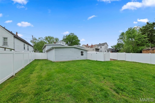 1326 Graham St, Saint Louis, MO 63139 - view of yard