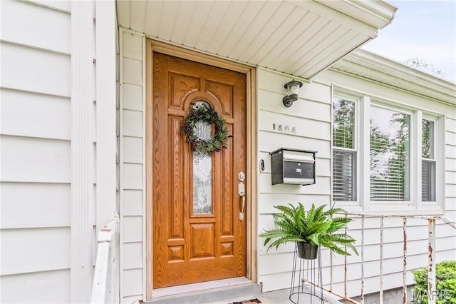 1404 Lemon St, Highland, IL 62249 - doorway to property
