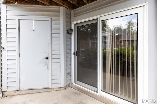 view of entrance to property