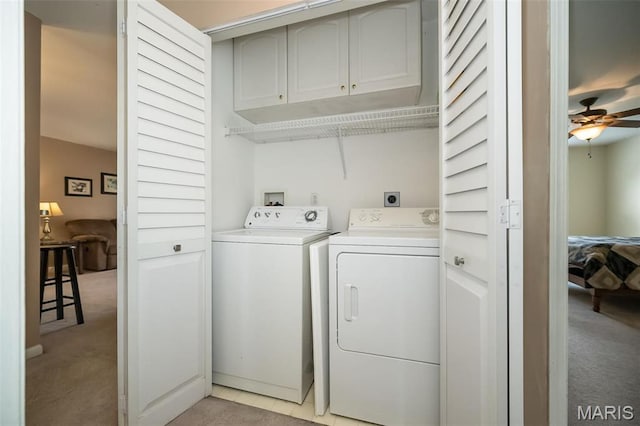 846 Sugar Valley Ct Unit 4, Saint Peters, MO 63376 - laundry room with washing machine and clothes dryer, light carpet, and a ceiling fan