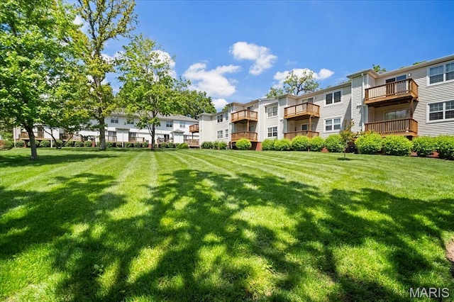 9005 Cardinal Ter, Saint Louis, MO 63144 - view of home's community featuring a residential view and a lawn