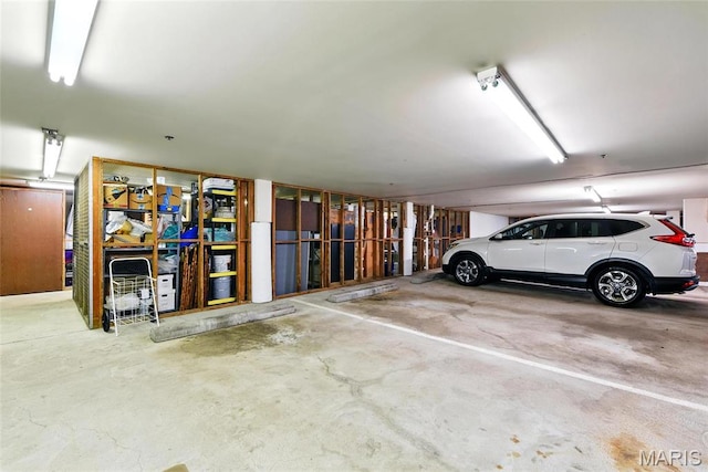 526 Sarah Ln Unit 27, Saint Louis, MO 63141 - view of parking garage