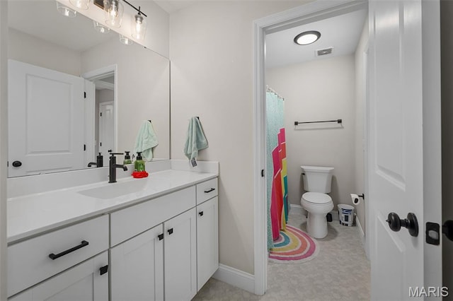 207 Castle Stuart Ct, Dardenne Prairie, MO 63368 - full bathroom featuring vanity, toilet, baseboards, and a shower with shower curtain