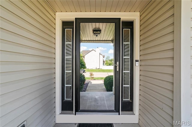view of property entrance