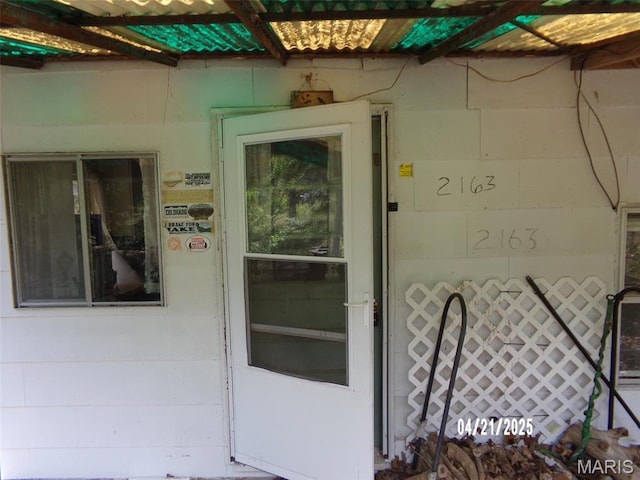 2163 Welch Dr, Hermann, MO 65041 - view of exterior entry