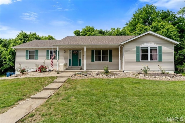 2305 Loretta Ln, Collinsville, IL 62234 - single story home featuring a porch and a front yard