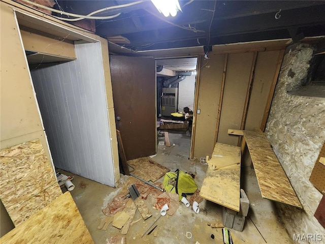 420 E 9th St, Alton, IL 62002 - view of unfinished below grade area