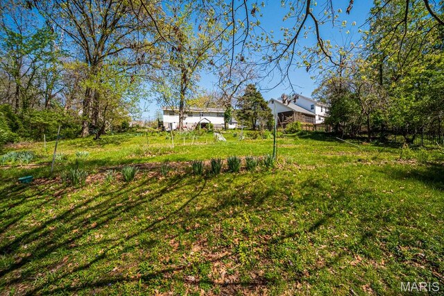 12224 Roger Ln, Saint Louis, MO 63131