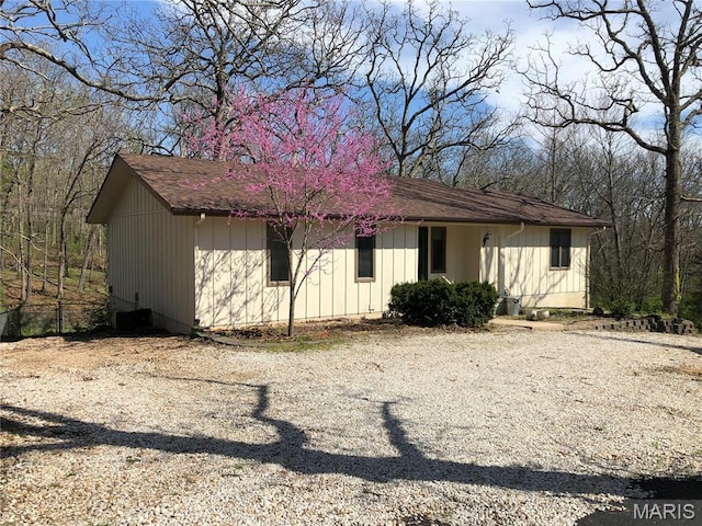 10280 County Road 3110, Rolla, MO 65401 - view of property exterior with a shingled roof