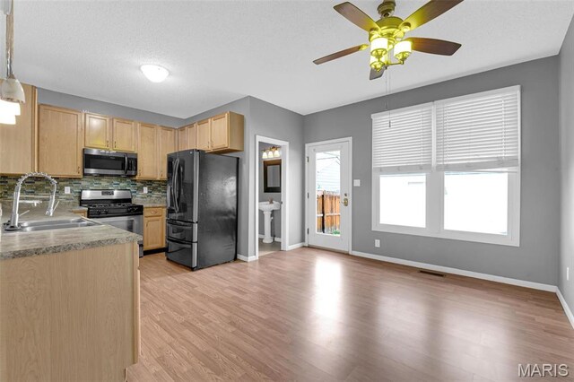 3518 E Arpent St, Saint Charles, MO 63301