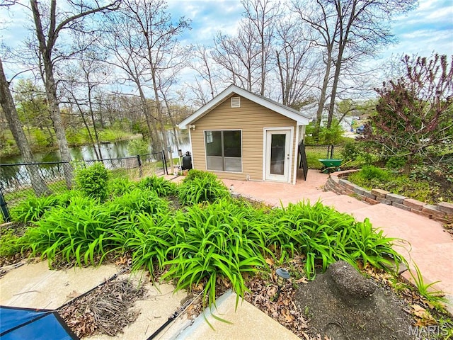 19113 Bent Oak Dr, Warrenton, MO 63383 - rear view of property with a water view