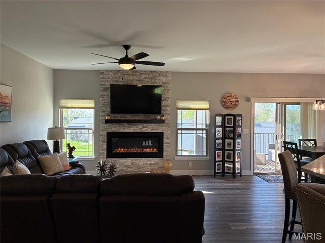 8085 Villa Valley Ln, Caseyville, IL 62232 - photo 3